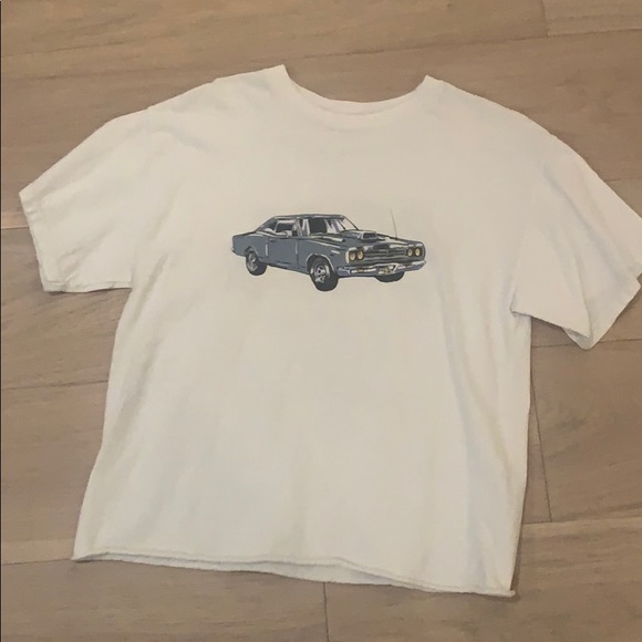 Brandy Melville motor show shirt